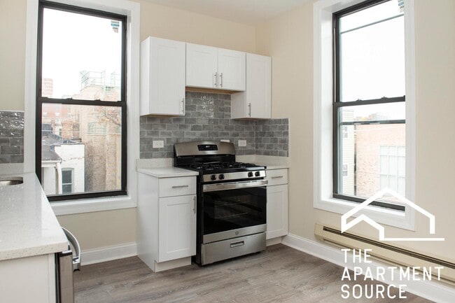 property at 2909 N Mildred Ave