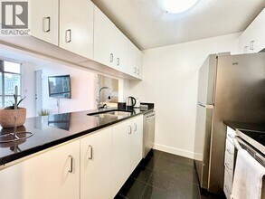 438 Seymour St in Vancouver, BC - Building Photo - Building Photo