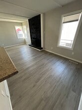 427 5th St in Hudson, IA - Building Photo - Building Photo