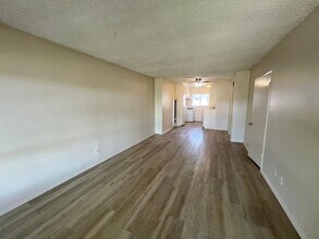12222 Peacock Ct in Garden Grove, CA - Building Photo - Building Photo