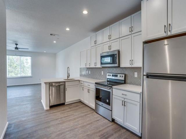 3275 Dallas St in Dallas, TX - Building Photo