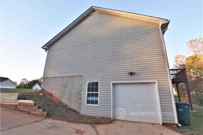 45 Summer Breeze Ct in Covington, GA - Foto de edificio - Building Photo