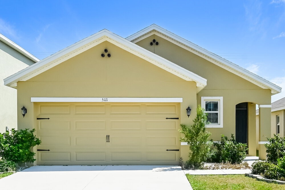 5111 Blue Willow Wy in Palmetto, FL - Building Photo