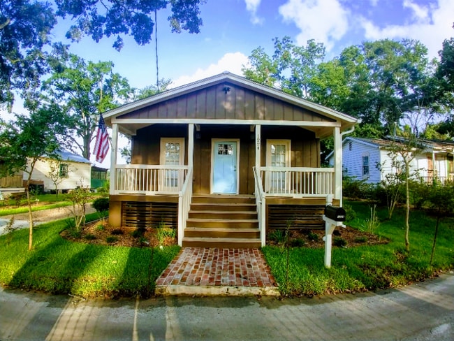 property at 1224 Stearns St