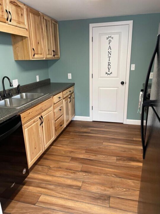 5221 Ogilvie Ave in Paducah, KY - Building Photo