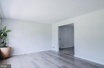 412 Millwoof Dr in Capitol Heights, MD - Building Photo - Building Photo