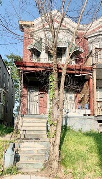 1423 Poplar Grove St photo'