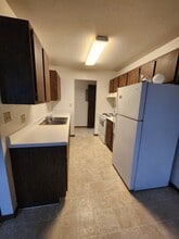 507 S Railroad Ave in Jefferson, SD - Building Photo - Building Photo