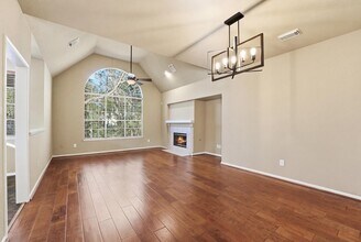 56 Lakeridge Dr in Spring, TX - Building Photo - Building Photo