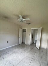 1909 Mayo St-Unit -1 in Hollywood, FL - Building Photo - Building Photo