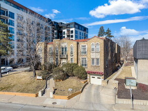 Lakeshore Arms Apartments in Minneapolis, MN - Building Photo - Building Photo