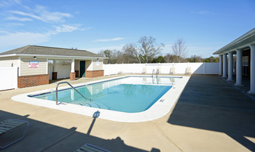 Brentwood Landing in Prattville, AL - Foto de edificio - Building Photo