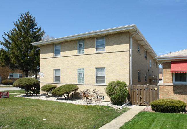 9080 W Grand Ave in Franklin Park, IL - Building Photo - Building Photo