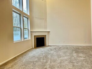 3944 Gardiner Run in Akron, OH - Foto de edificio - Building Photo