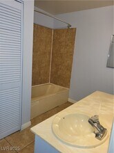 610 Sea Pines Ln in Las Vegas, NV - Building Photo - Building Photo