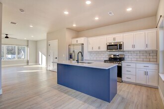 2527 Otter Tail Way in Altoona, WI - Building Photo - Building Photo