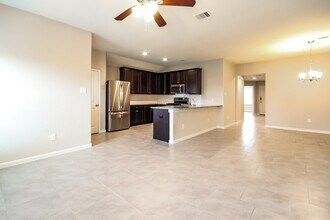 622 Harvest Bluff Dr in Rosharon, TX - Building Photo - Building Photo