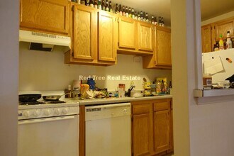 34 Gardner St, Unit 4 in Boston, MA - Foto de edificio - Building Photo