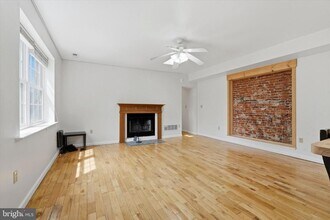 1347 S 6th St in Philadelphia, PA - Building Photo - Building Photo