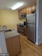 400 Renfro Dr in Glen Burnie, MD - Building Photo - Building Photo