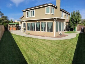 1503 Mountain View Tr in Beaumont, CA - Foto de edificio - Building Photo