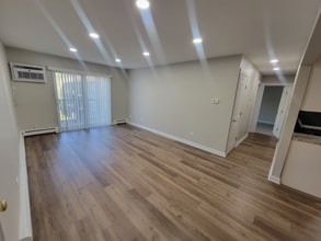 428 E Bailey Rd in Naperville, IL - Building Photo - Building Photo