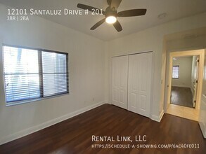 12101 Santaluz Dr in Ft. Myers, FL - Building Photo - Building Photo
