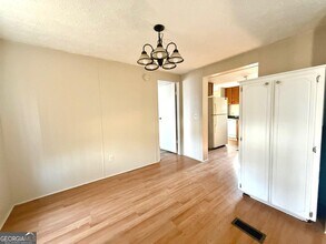 110 Little River Dr in Eatonton, GA - Building Photo - Building Photo