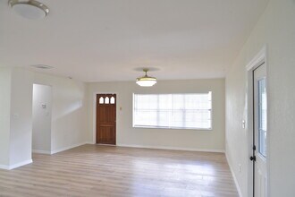 3005 Tennessee Ave in Fort Pierce, FL - Building Photo - Building Photo