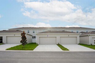 2341 White Buffalo St in Apopka, FL - Building Photo