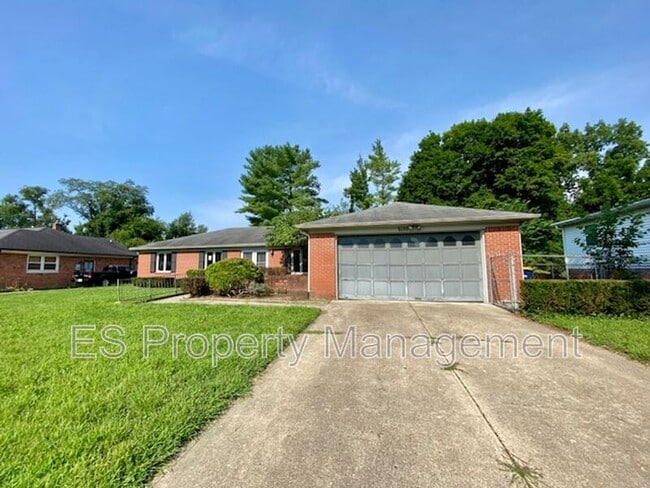 6110 Munsee Ln in Indianapolis, IN - Foto de edificio - Building Photo