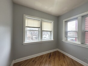 1127 N Christiana Ave in Chicago, IL - Building Photo - Building Photo