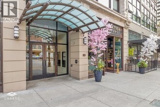 668 Columbia St in New Westminster, BC - Building Photo - Building Photo