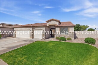 12442 N 82nd Ln in Peoria, AZ - Building Photo - Building Photo