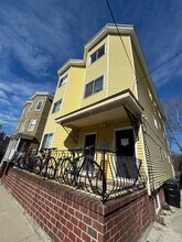 99 Marion St in Somerville, MA - Building Photo - Building Photo