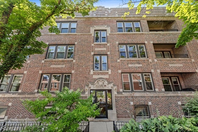 3546 N Bosworth Ave, Unit # 01