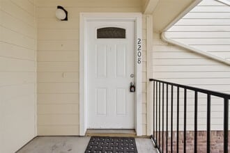 14555 Wunderlich Dr in Houston, TX - Building Photo - Building Photo