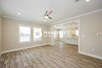 1418 Burleson St in San Antonio, TX - Building Photo - Building Photo
