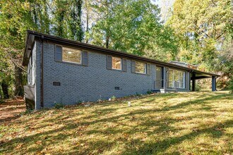 5726 Southwick Ct SW in College Park, GA - Building Photo - Building Photo