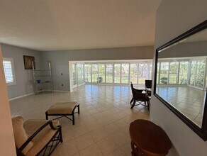 5835 Tidewood Ave in Sarasota, FL - Building Photo - Building Photo