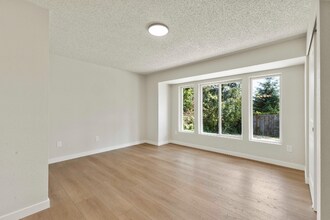 16911 7th Ave E in Spanaway, WA - Building Photo - Building Photo