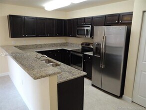 22401 SW 88th Pl in Cutler Bay, FL - Building Photo - Building Photo