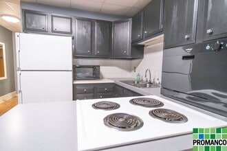 114 1/2 Putnam St in Marietta, OH - Building Photo - Building Photo