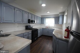 417 Elmer St in Trenton, NJ - Building Photo - Building Photo