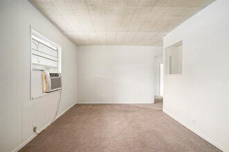 1708 Redwood Dr in Cleburne, TX - Building Photo - Building Photo