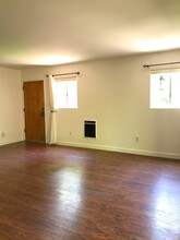 410 E Islay St in Santa Barbara, CA - Building Photo - Interior Photo