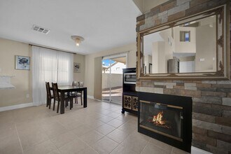 5489 Night Swim Ln in Las Vegas, NV - Building Photo - Building Photo
