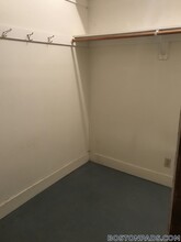 96 Maple St, Unit b in Malden, MA - Building Photo - Building Photo