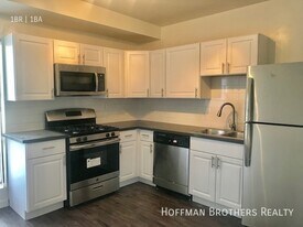 151 N Hoover St, Unit 4 in Los Angeles, CA - Building Photo