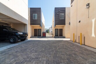 1164 W 24th St, Unit 1164 in Los Angeles, CA - Building Photo - Building Photo